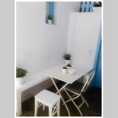 Antique Newly Refurbished Maisonette In The Heart Of Mykonos Town *